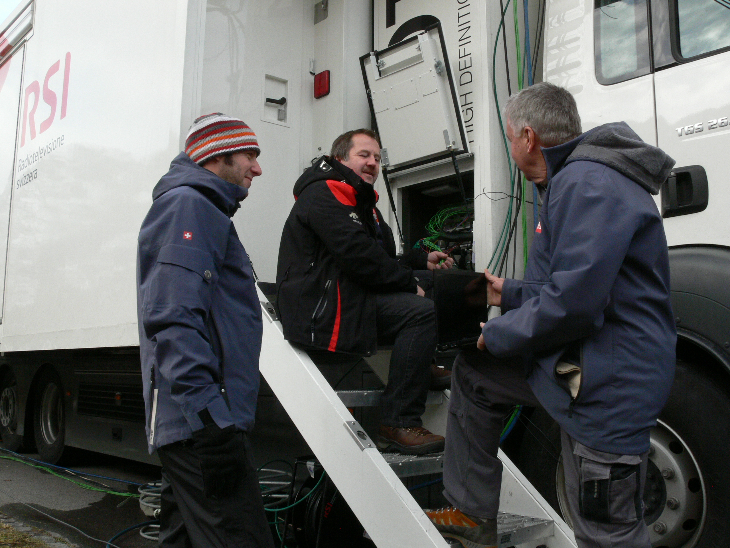 Die Mitarbeiter des Tessiner Fernsehen RSI sorgen seit 1999 für fantastische Fernseh-bilder von den beiden Weltcup-Skispringen in Engelberg.